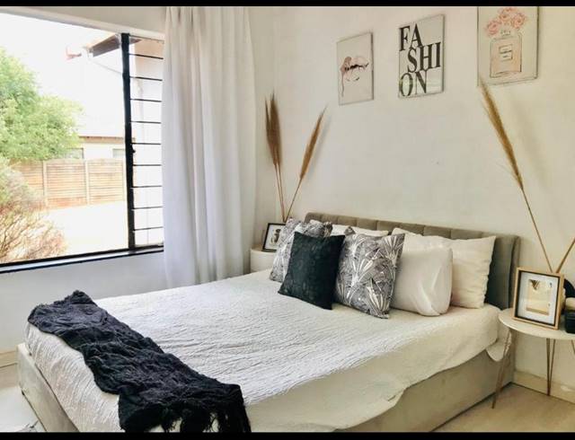 3 BEDROOM HOUSE FOR SALE IN DAWN PARK